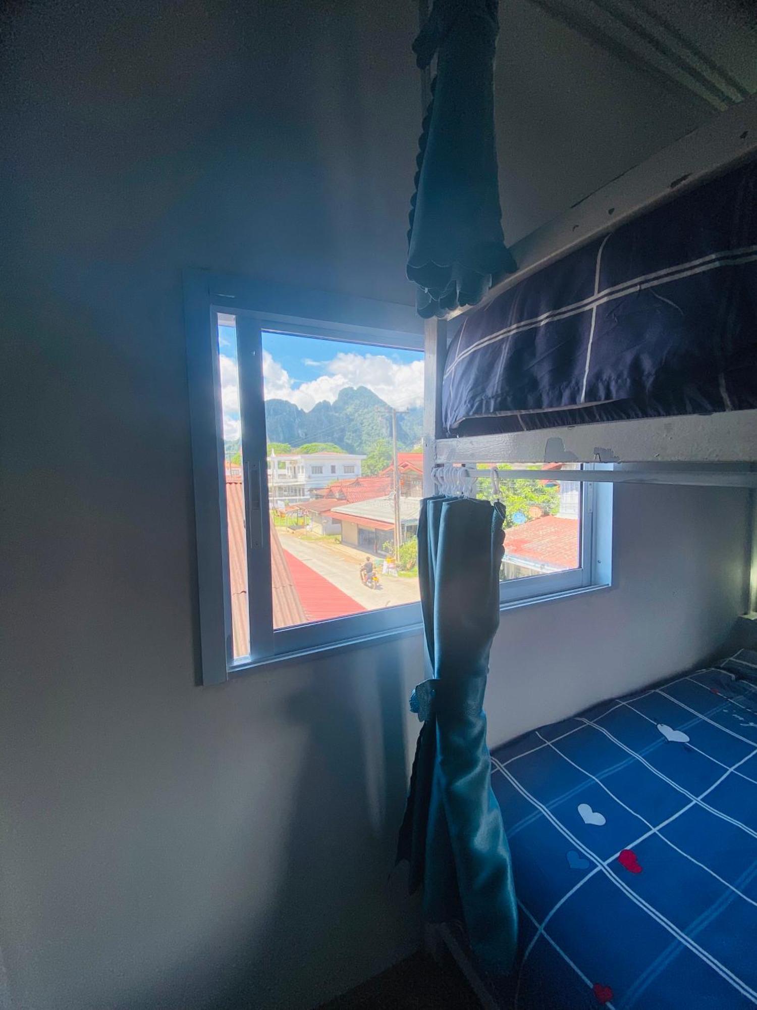 Downtown Vang Vieng Hotel Ngoại thất bức ảnh